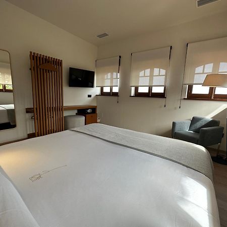 Hotel El Rosal De Кудилеро Екстериор снимка