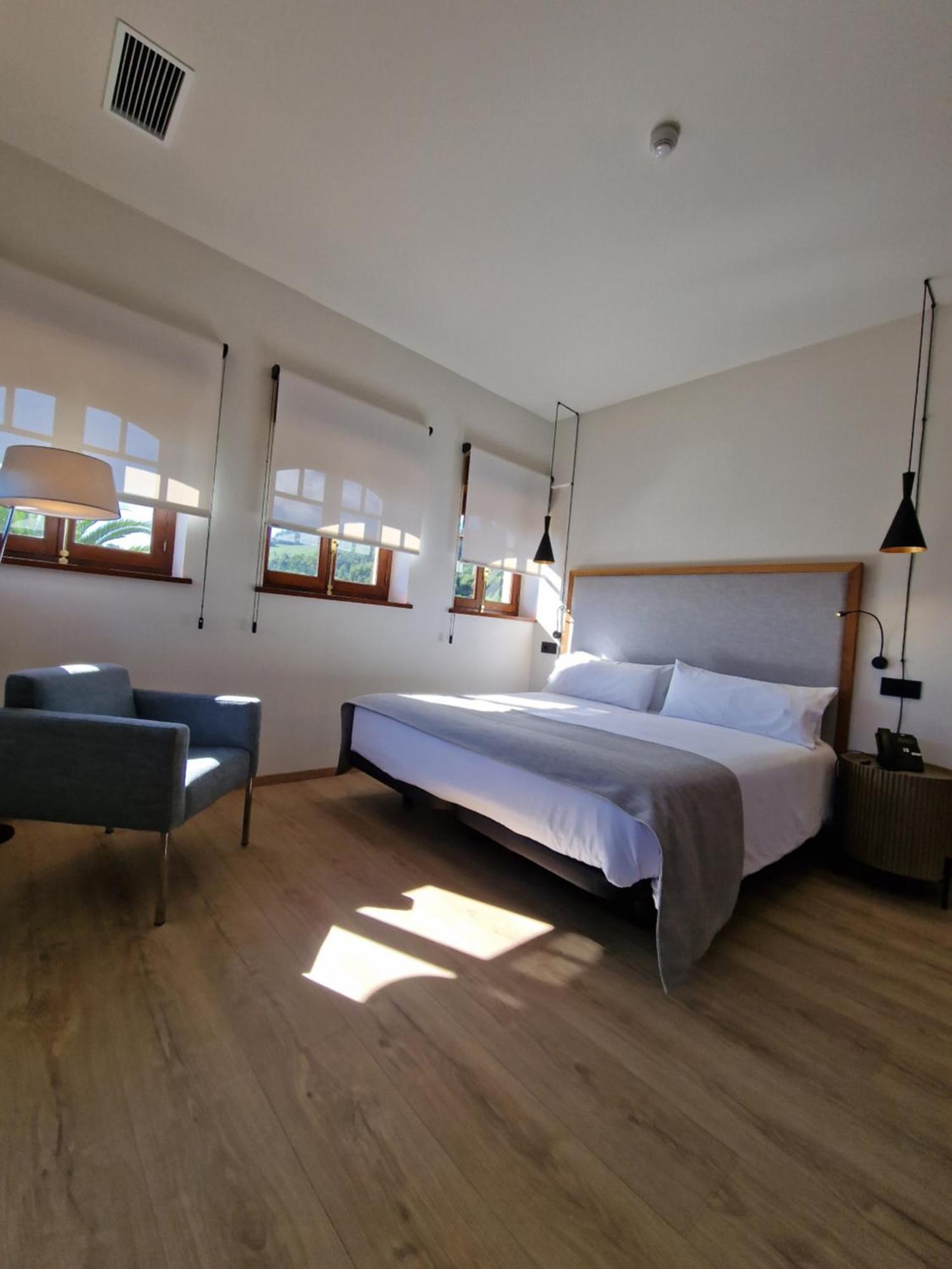 Hotel El Rosal De Кудилеро Екстериор снимка